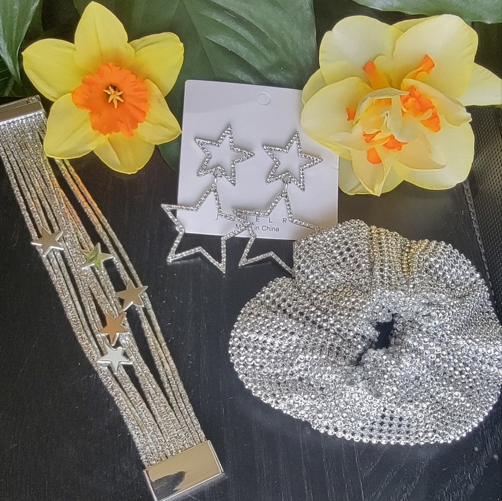 RHINESTONE Star earrings , bracelet and scrunchy hairbow. NWT*